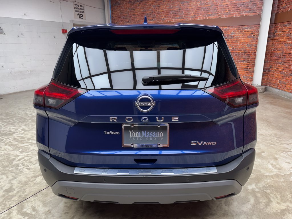 Used 2023 Nissan Rogue SV AWD/4WD image 4