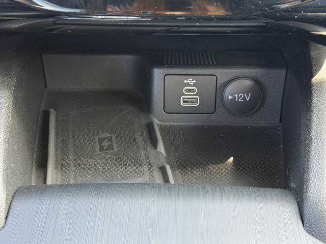 Certified 2024 Ford Escape Platinum AWD/4WD image 17