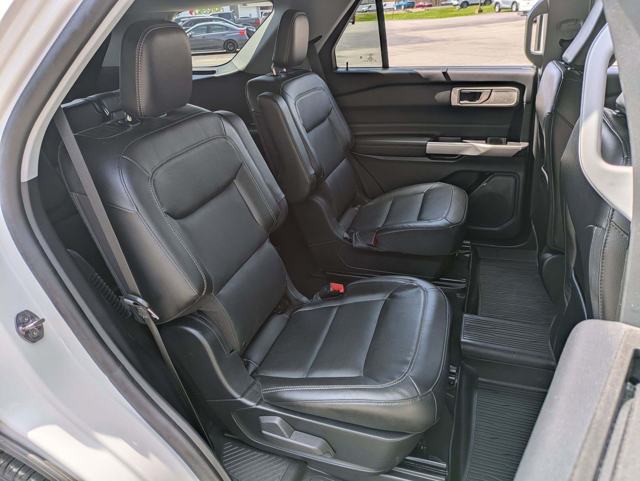 Certified 2023 Ford Explorer Limited w/ Limited Technology Package AWD/4WD image 23