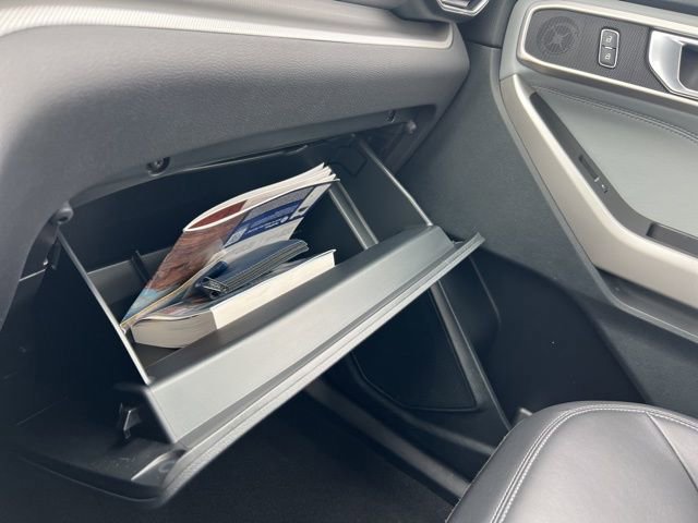 Certified 2024 Ford Explorer XLT w/ Equipment Group 202A image 19