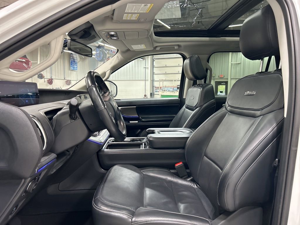 Certified 2025 Ford Expedition Max Platinum AWD/4WD image 11