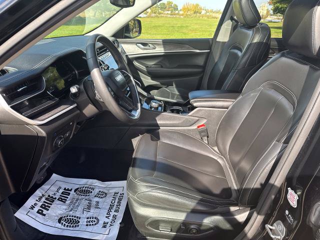 Used 2023 Jeep Grand Cherokee 4WD 4xe image 35