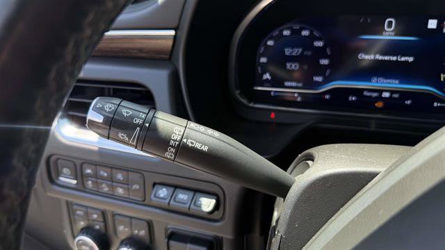 Used 2022 Chevrolet Suburban High Country AWD/4WD image 14