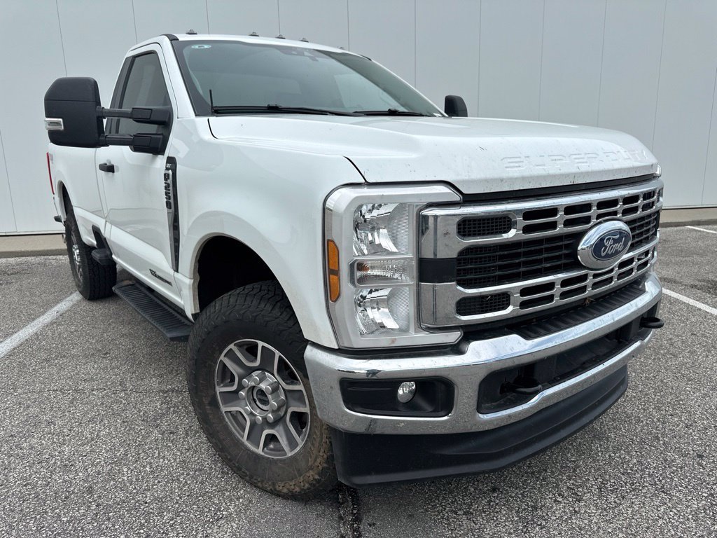 Certified 2025 Ford F250 XLT w/ FX4 Off-Road Package AWD/4WD image 10
