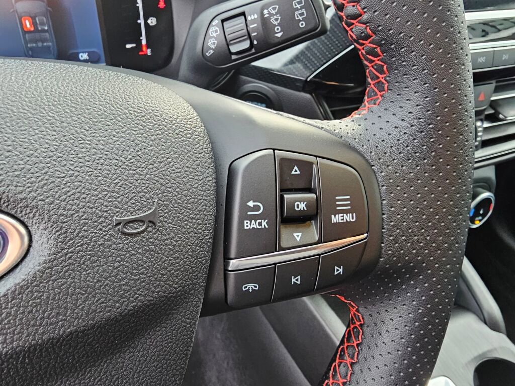 Certified 2025 Ford Escape ST-Line image 25