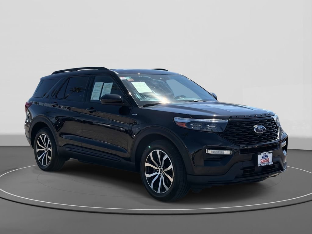 Certified 2022 Ford Explorer ST-Line w/ Class IV Trailer Tow Package AWD/4WD image 4