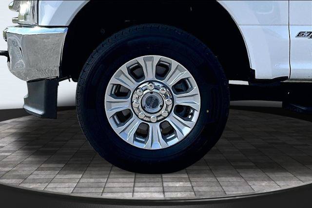 Certified 2022 Ford F350 XLT AWD/4WD image 9