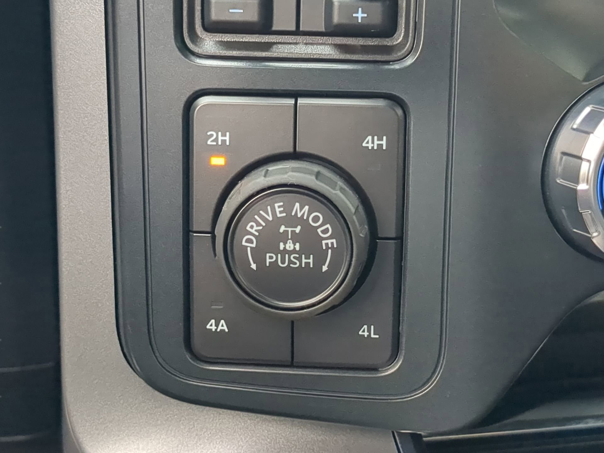 Certified 2025 Ford F150 Lariat w/ Equipment Group 502A High AWD/4WD image 63