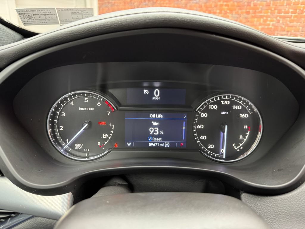 Used 2021 Cadillac XT4 Premium Luxury AWD/4WD image 17