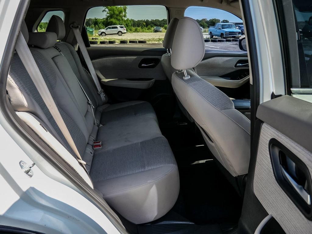 Used 2021 Nissan Rogue SV FWD image 18