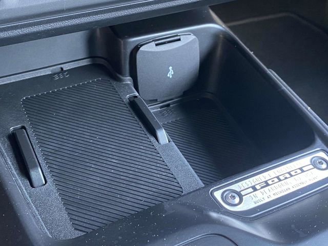 Certified 2025 Ford Bronco Base image 27