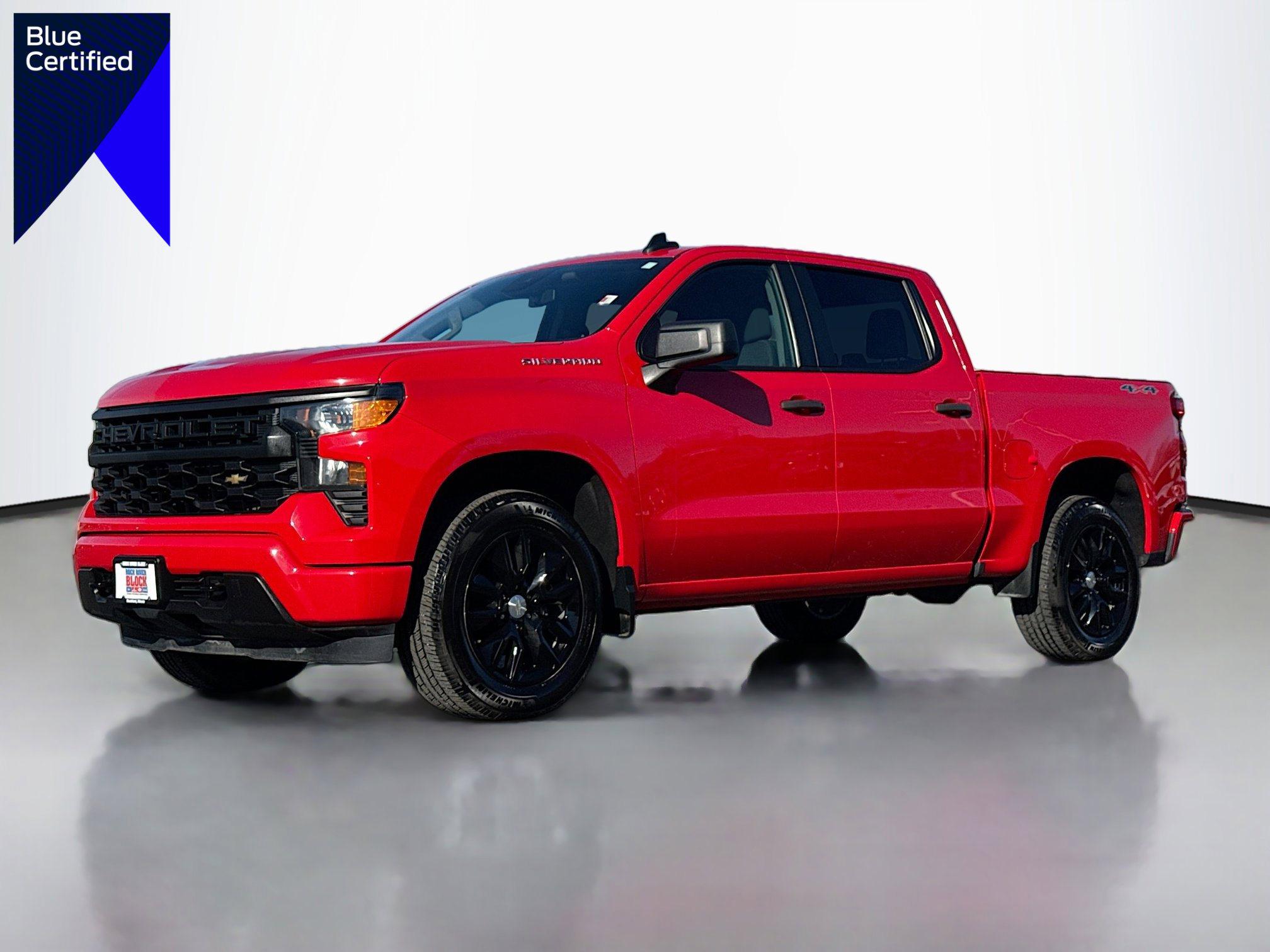 Used 2023 Chevrolet Silverado 1500 Custom image 1
