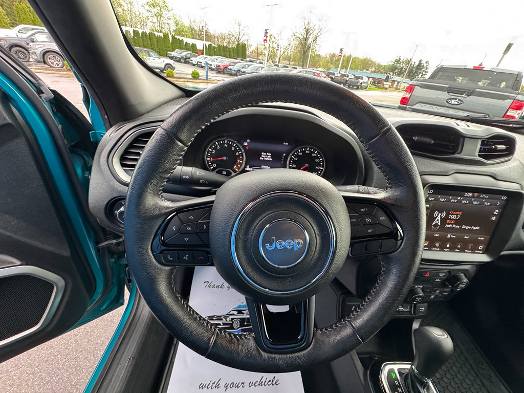 Used 2021 Jeep Renegade Latitude AWD/4WD image 14
