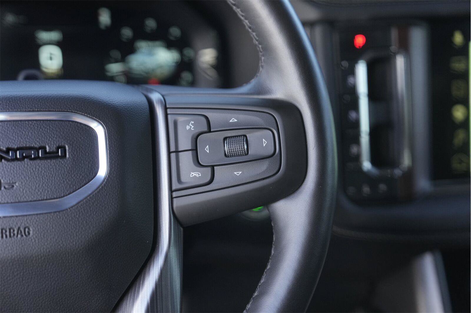 Used 2023 GMC Yukon XL Denali Ultimate w/ LPO, Floor Liner Package AWD/4WD image 26