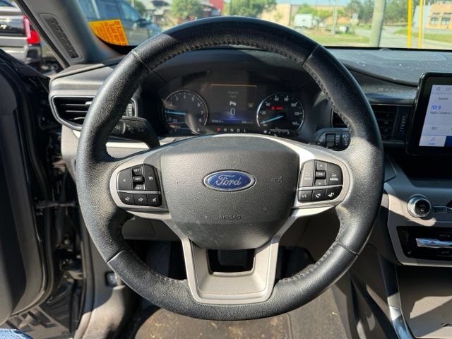 Certified 2022 Ford Explorer XLT w/ Equipment Group 202A RWD image 20