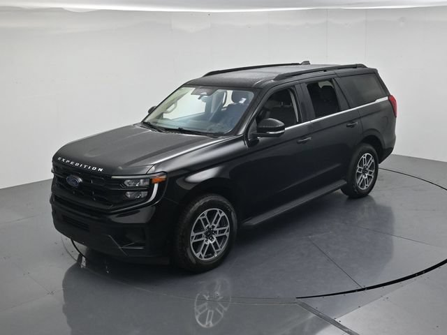 Certified 2025 Ford Expedition Active AWD/4WD image 47