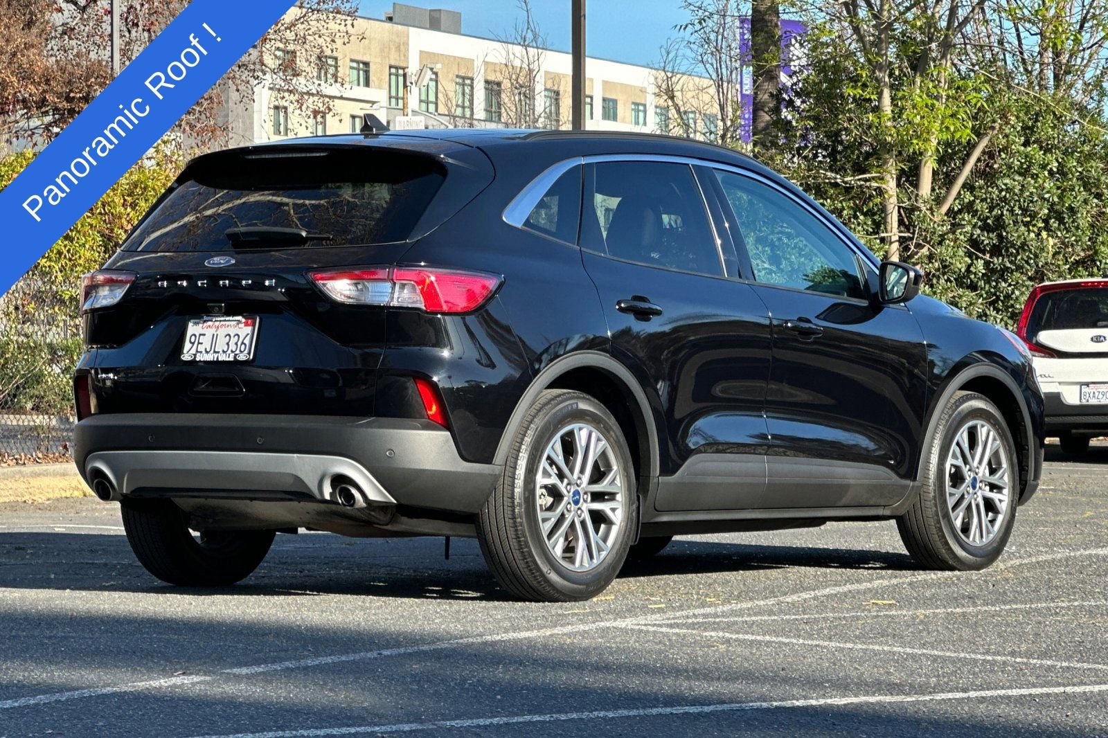 Certified 2022 Ford Escape SEL image 6