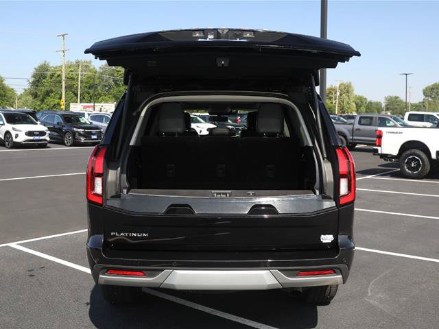 Certified 2025 Ford Expedition Platinum AWD/4WD image 15