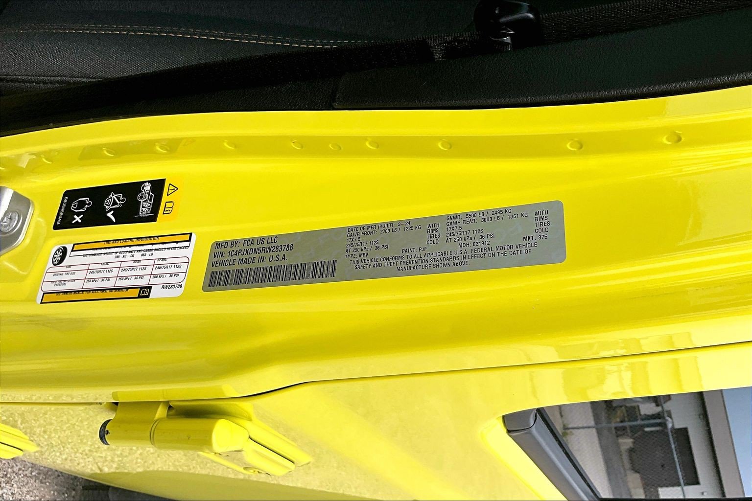 Used 2024 Jeep Wrangler Unlimited Sport AWD/4WD image 32