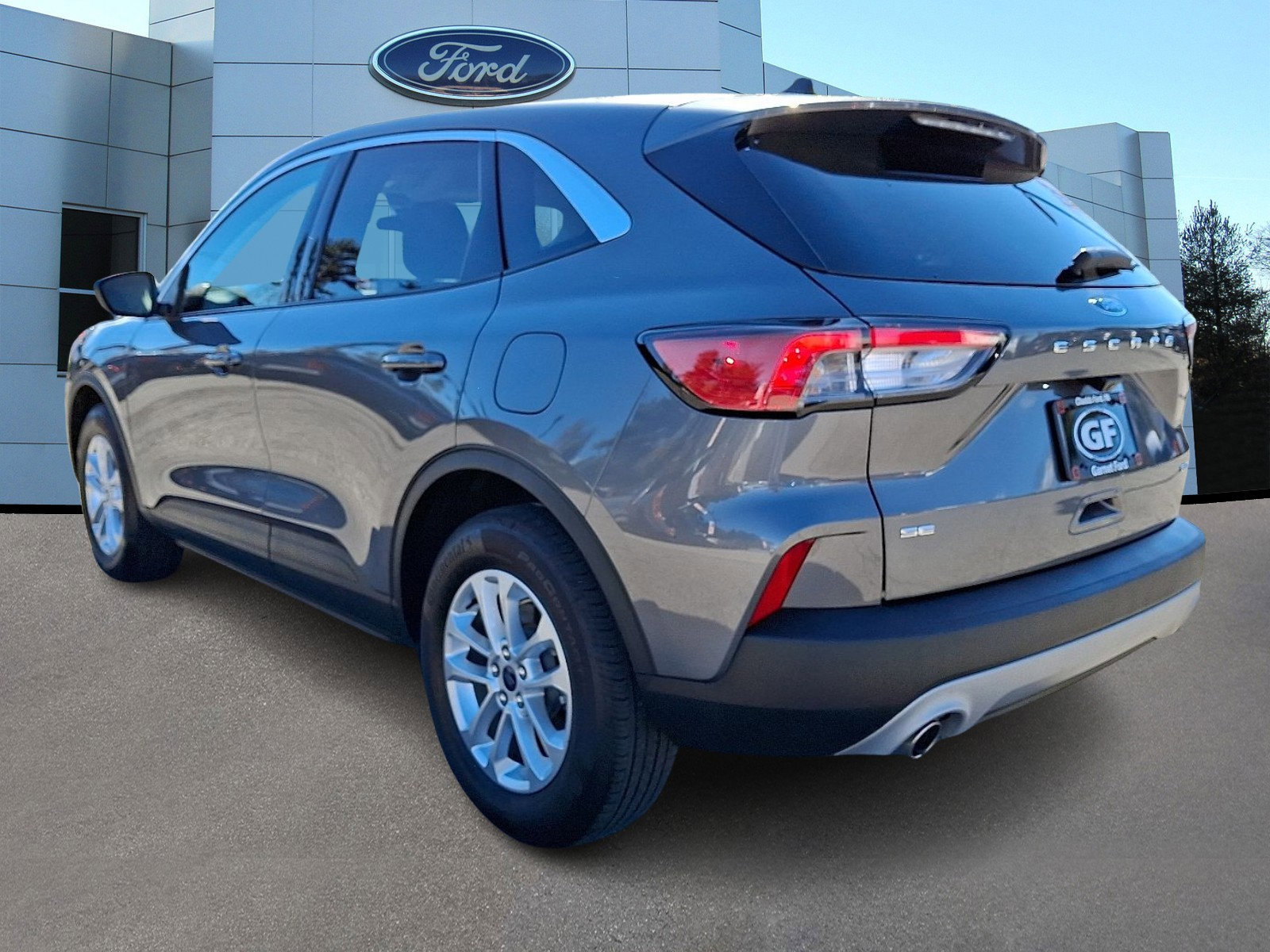 Certified 2022 Ford Escape SE w/ Convenience Package image 2