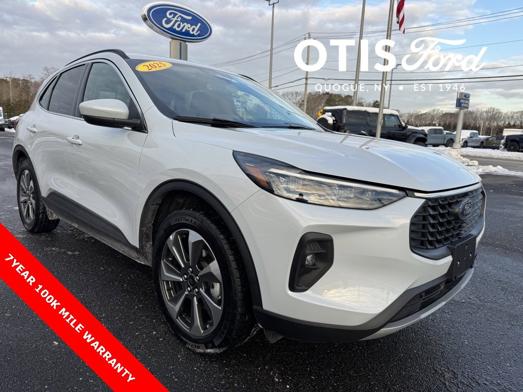 Certified 2025 Ford Escape Platinum image 1
