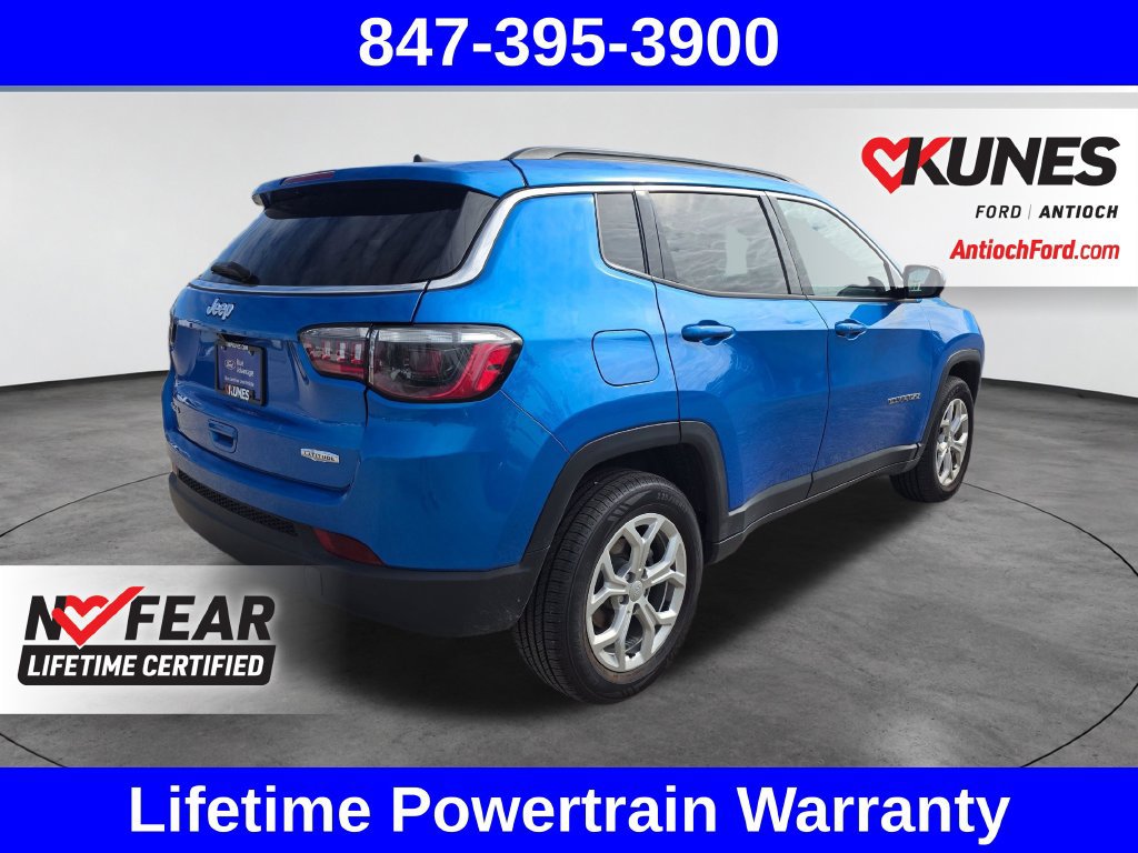 Used 2024 Jeep Compass Latitude AWD/4WD image 9
