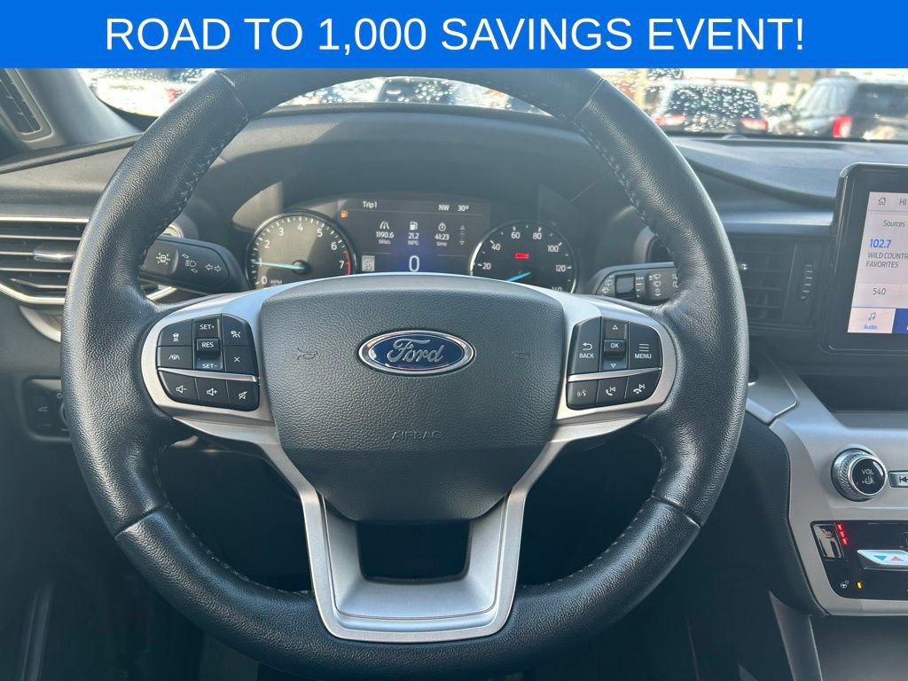 Certified 2022 Ford Explorer XLT w/ Equipment Group 202A image 35