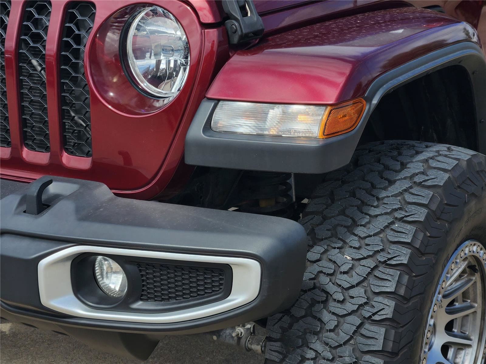 Used 2021 Jeep Gladiator Sport AWD/4WD image 6