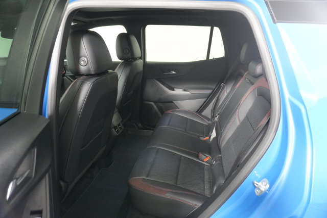 Used 2025 Chevrolet Equinox RS AWD/4WD image 26