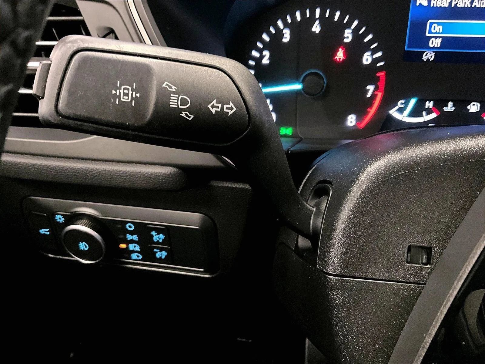 Certified 2022 Ford Escape SEL AWD/4WD image 30