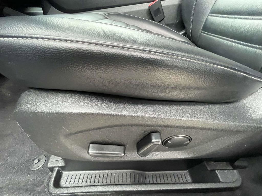 Certified 2023 Ford Edge SEL image 14