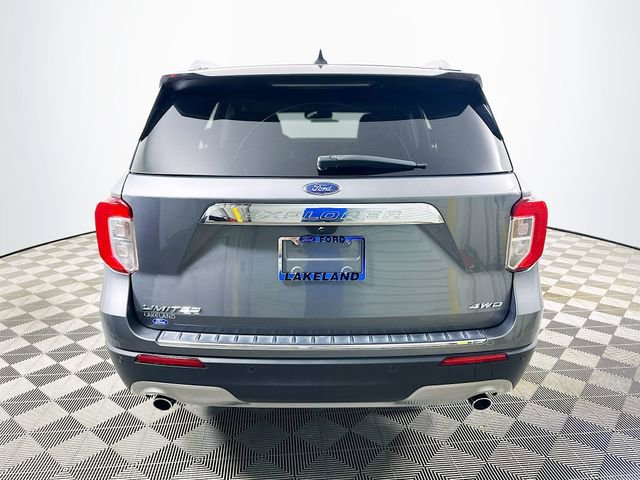 Certified 2022 Ford Explorer Limited w/ Equipment Group 301A image 4