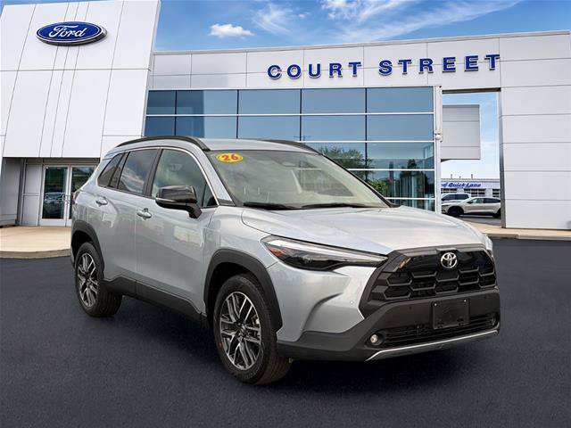 Used 2026 Toyota Corolla Cross XLE FWD image 3