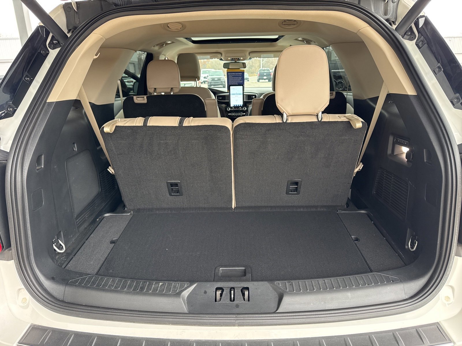 Certified 2023 Ford Explorer Limited w/ Limited Technology Package image 41