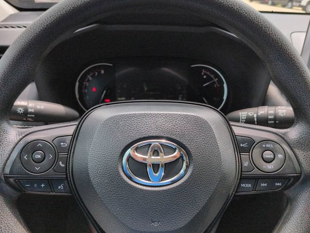 Used 2024 Toyota RAV4 XLE w/ Convenience Package FWD image 33