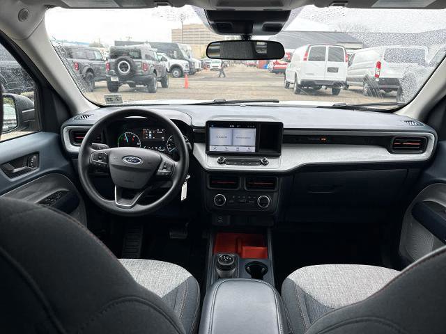 Certified 2022 Ford Maverick XLT image 12