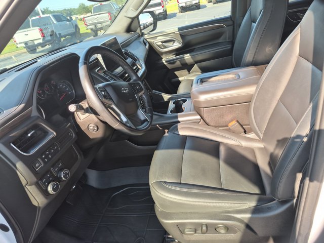 Used 2021 Chevrolet Tahoe Z71 w/ Luxury Package AWD/4WD image 16