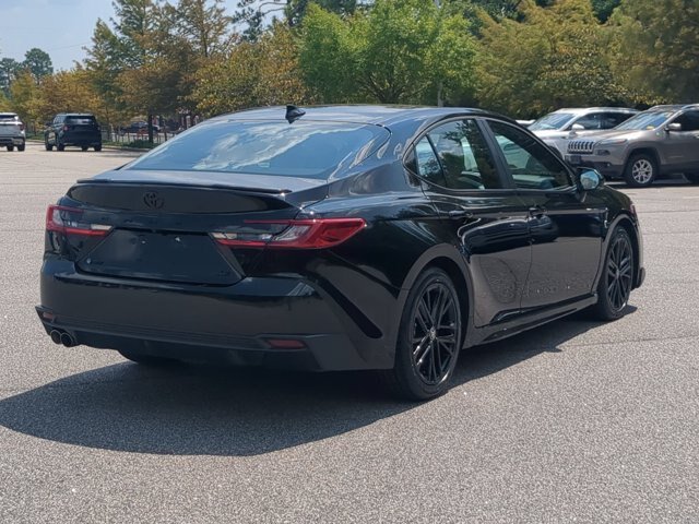 Used 2025 Toyota Camry SE w/ Convenience Package FWD image 4