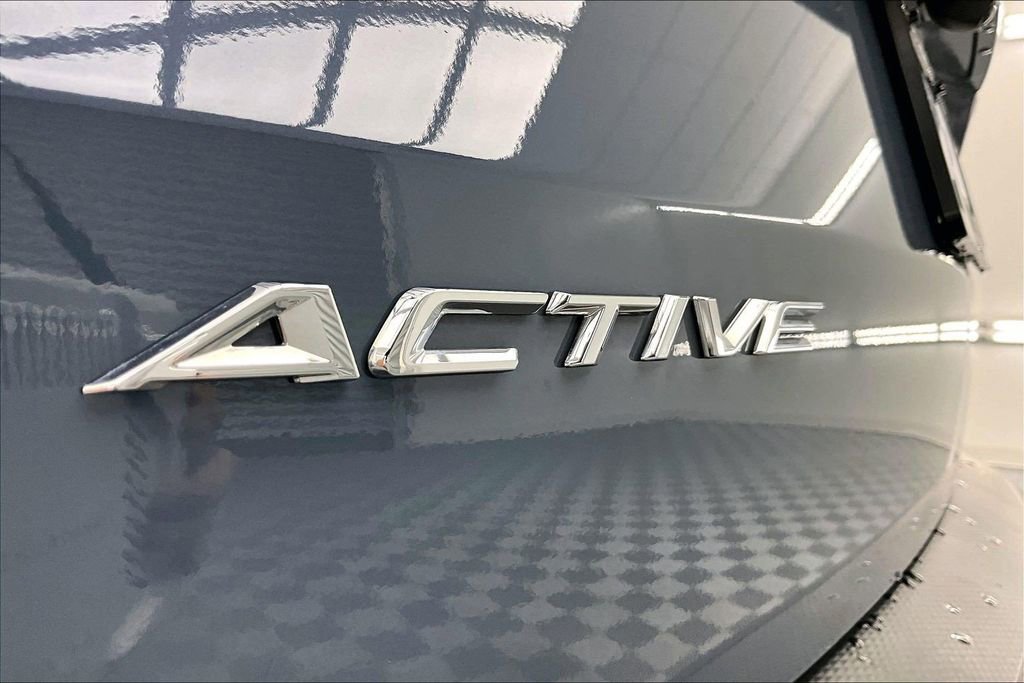Certified 2025 Ford Escape Active w/ Active Premium Tech Pack FWD image 8
