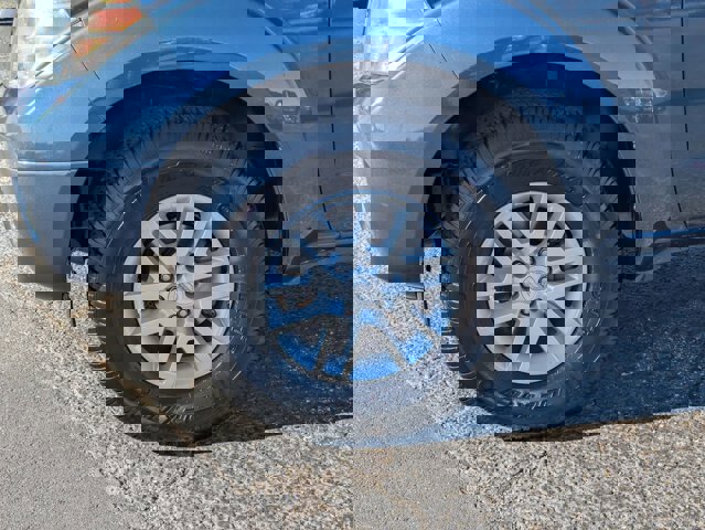 Used 2019 Nissan Frontier SV image 11