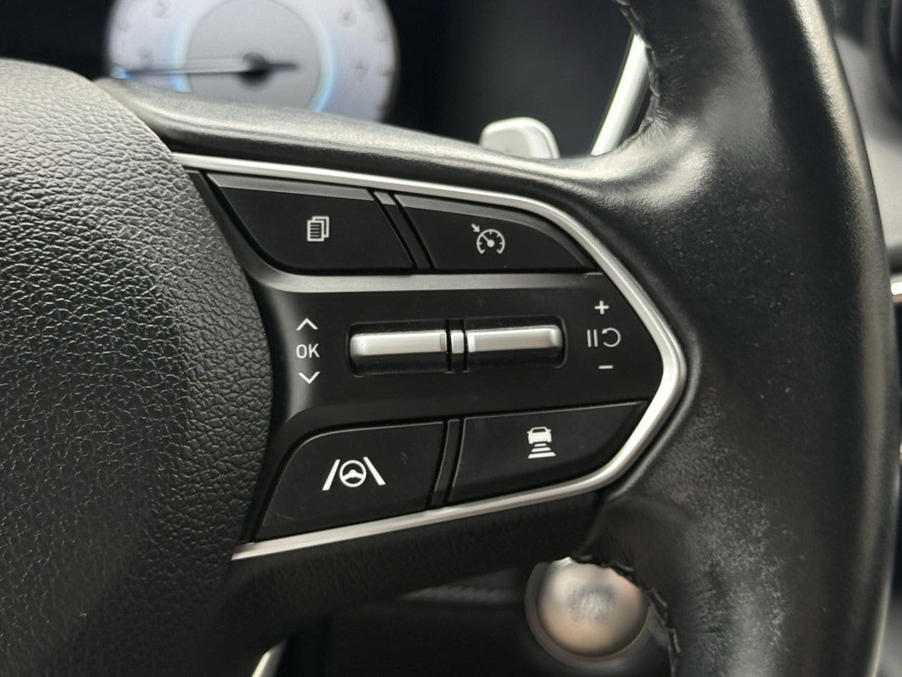 Used 2022 Hyundai Santa Fe Limited FWD image 14