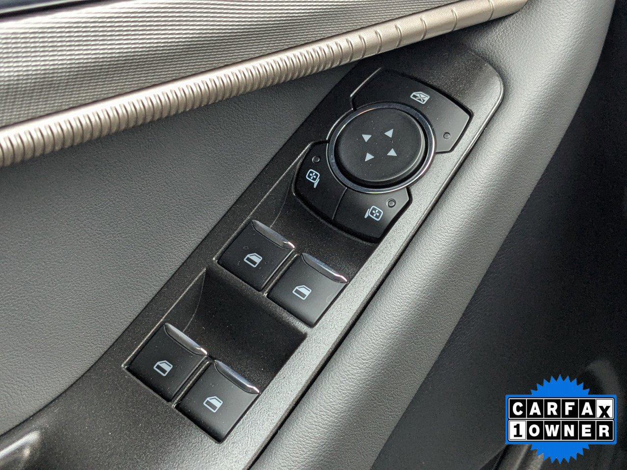 Certified 2025 Ford Explorer Active image 31