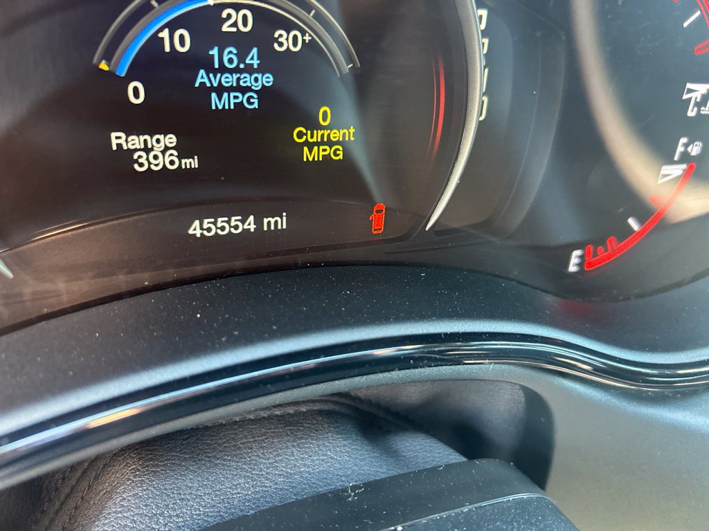 Used 2025 Dodge Durango GT RWD image 3