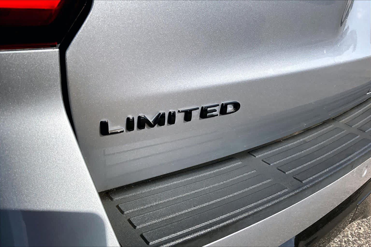 Certified 2024 Ford Expedition Limited AWD/4WD image 30