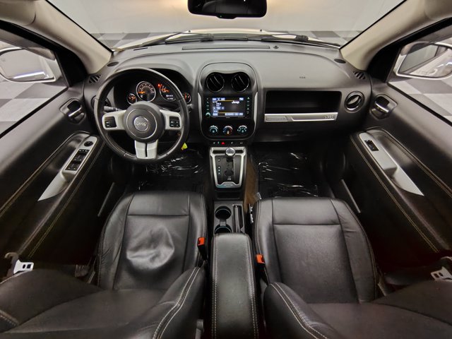 Used 2017 Jeep Compass High Altitude AWD/4WD image 28