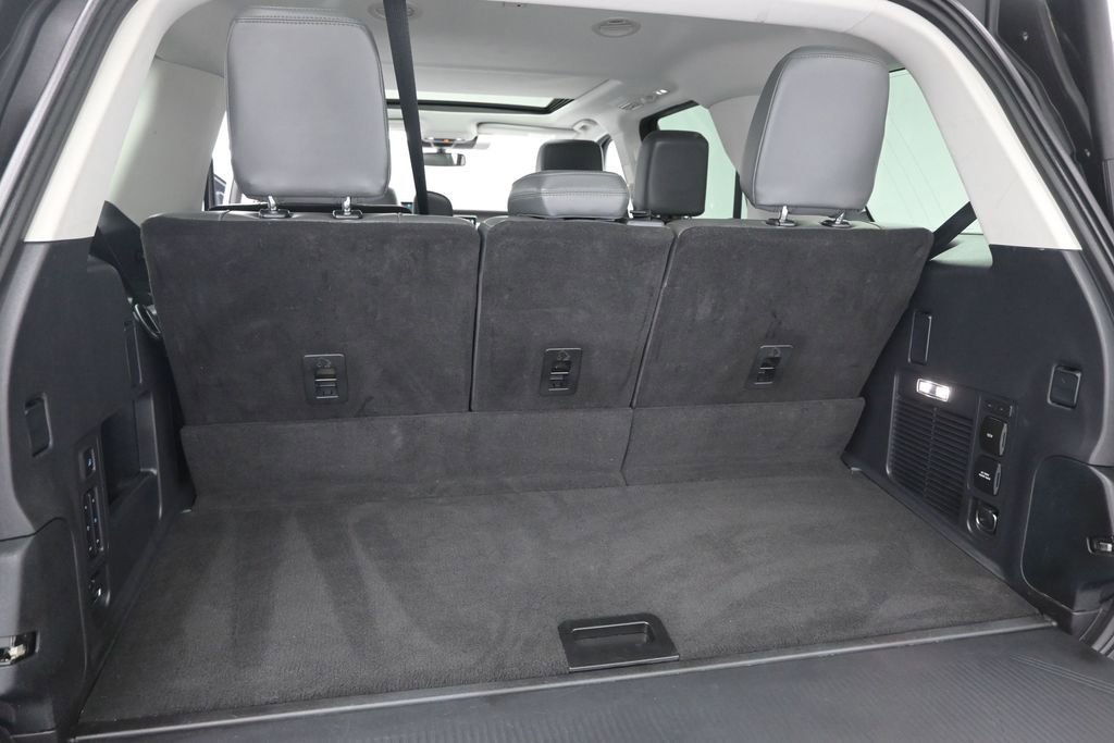 Certified 2025 Ford Expedition Active RWD image 8