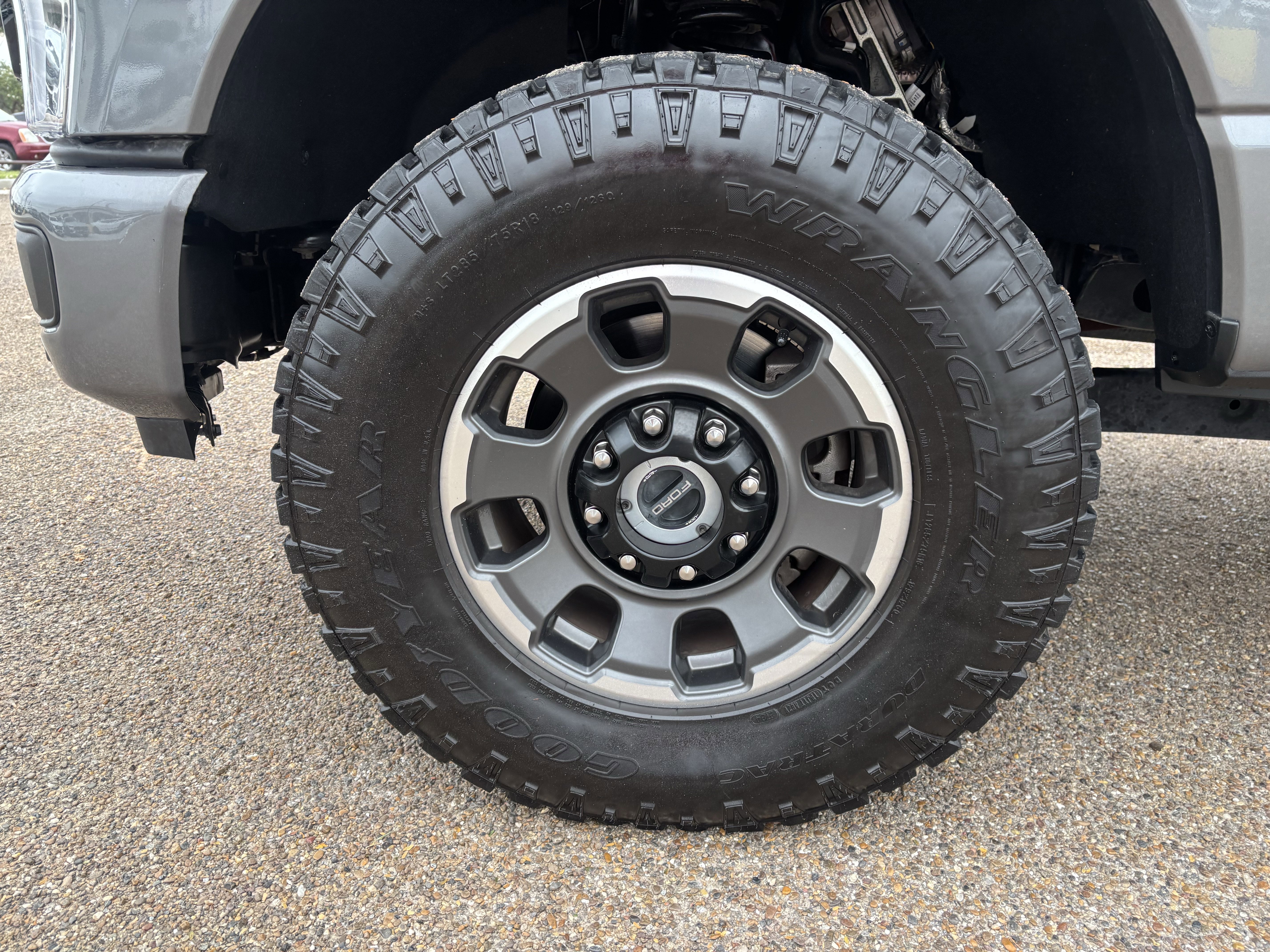 Certified 2024 Ford F250 Lariat w/ Lariat Ultimate Package AWD/4WD image 8