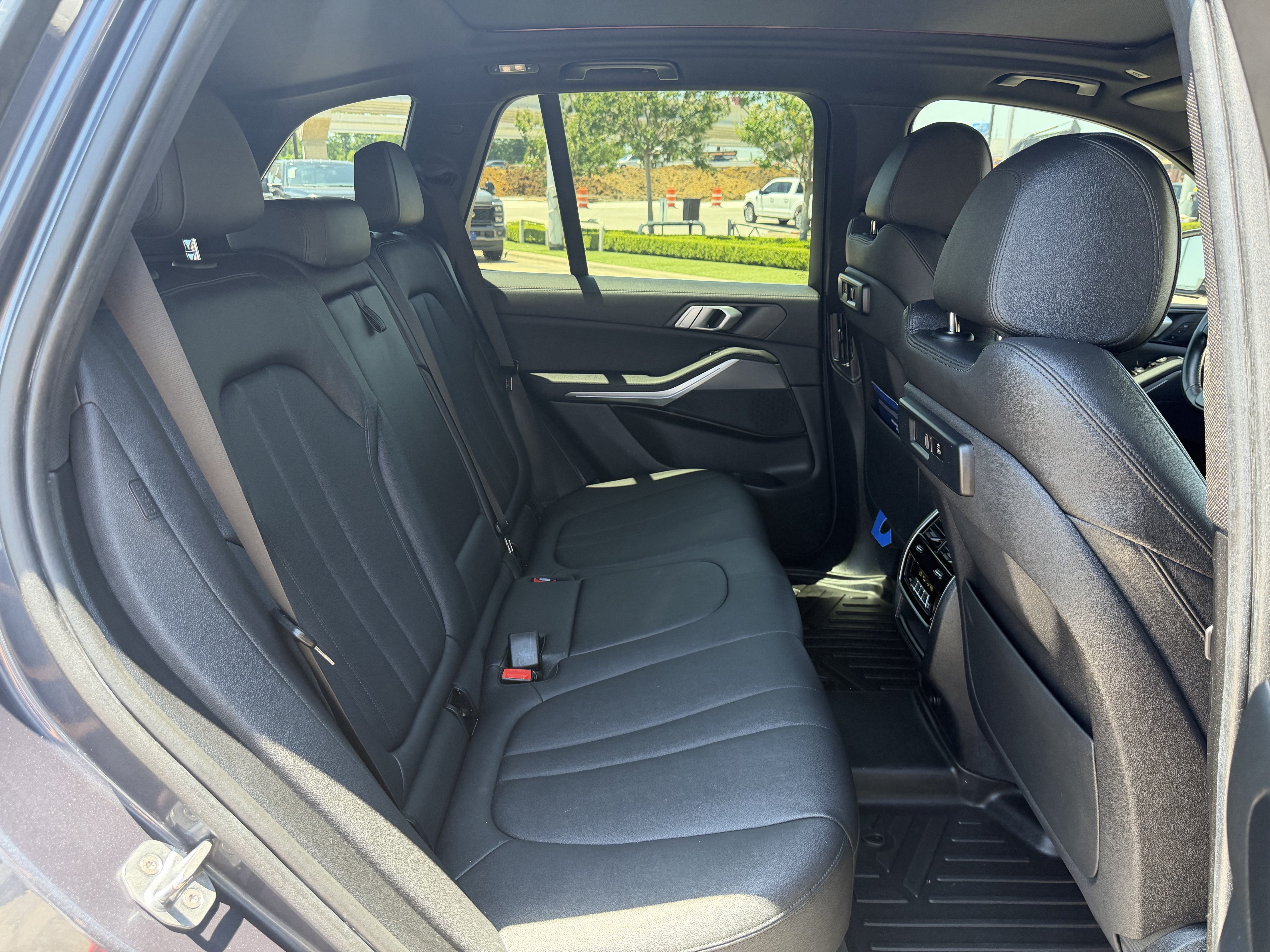 Used 2019 BMW X5 xDrive40i w/ Convenience Package AWD/4WD image 33