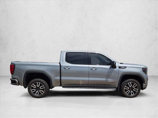 Used 2024 GMC Sierra 1500 AT4 w/ Technology Package AWD/4WD image 4