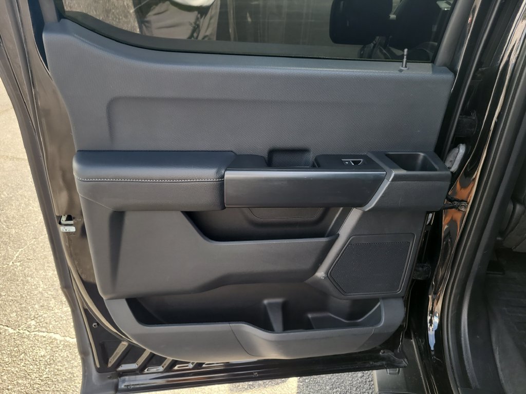 Certified 2022 Ford F150 XL w/ STX Appearance Package RWD image 8